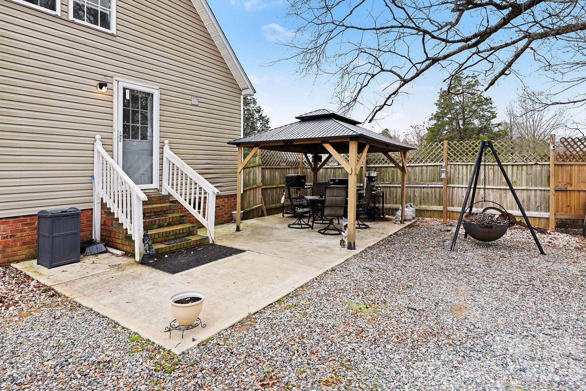 Single Family Residence at 2166 Statesville Highway, Mooresville, photo 13 of 19