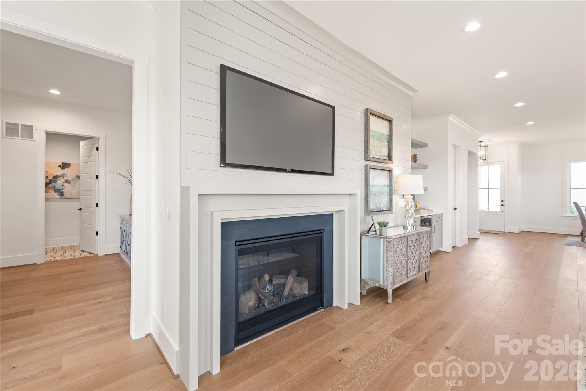 Single Family Residence at 19048 Newburg Hill Road, Davidson, photo 11 of 44