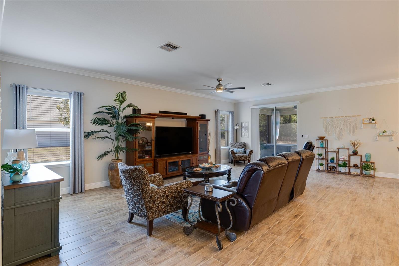 Single Family Residence at 25171 DOREDO DR, PUNTA GORDA, photo 10 of 36