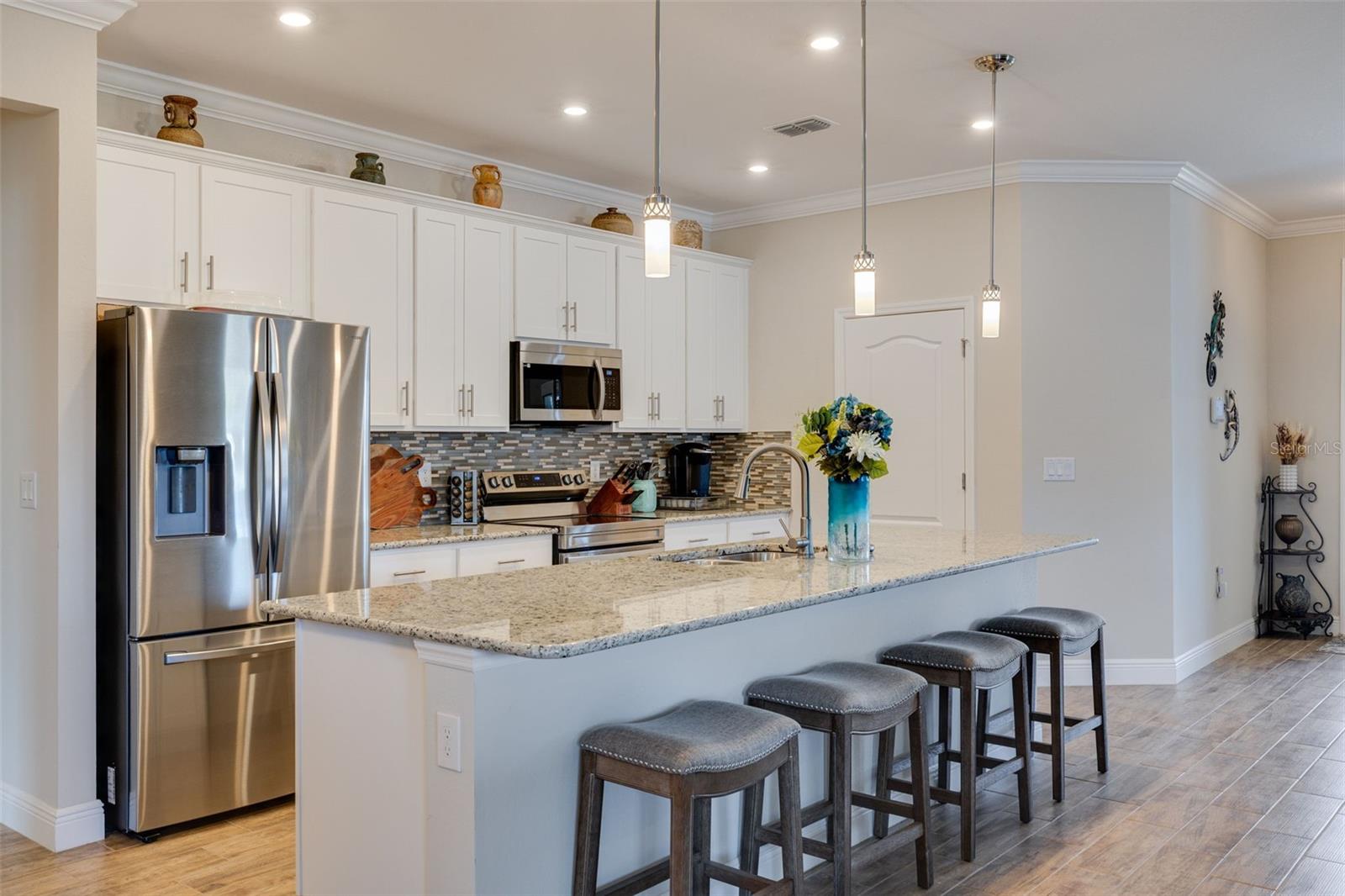 Single Family Residence at 25171 DOREDO DR, PUNTA GORDA, photo 5 of 36