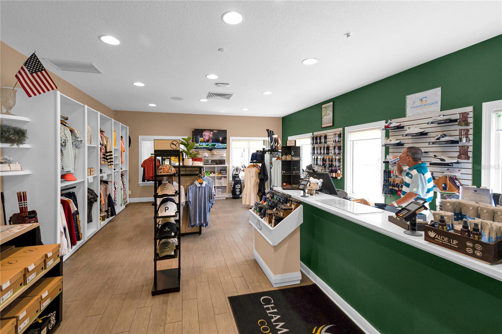 The Golf Club Pro Shop - 1301 GLENEAGLES LN, DAVENPORT