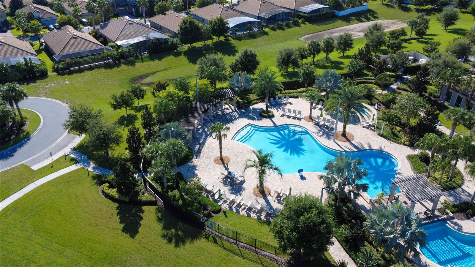 The Plaza is a very short walk from the home - 1301 GLENEAGLES LN, DAVENPORT