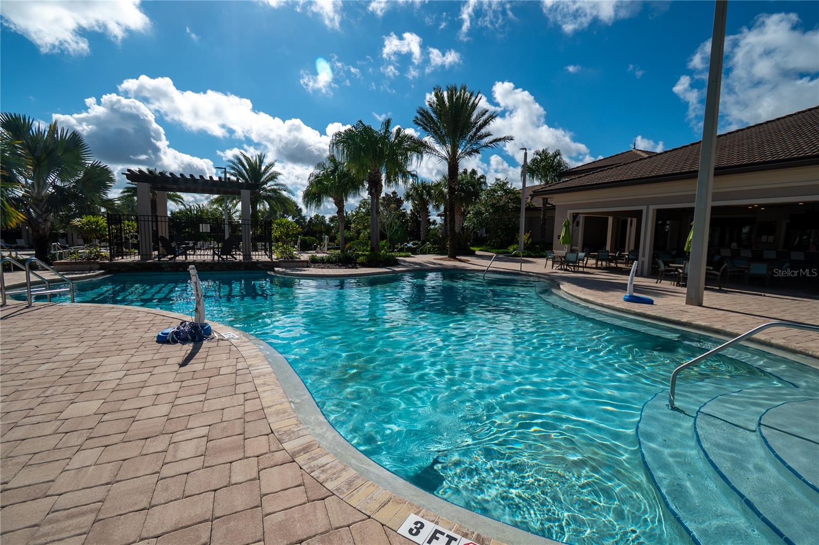 The Plaza - upper pool - 1301 GLENEAGLES LN, DAVENPORT