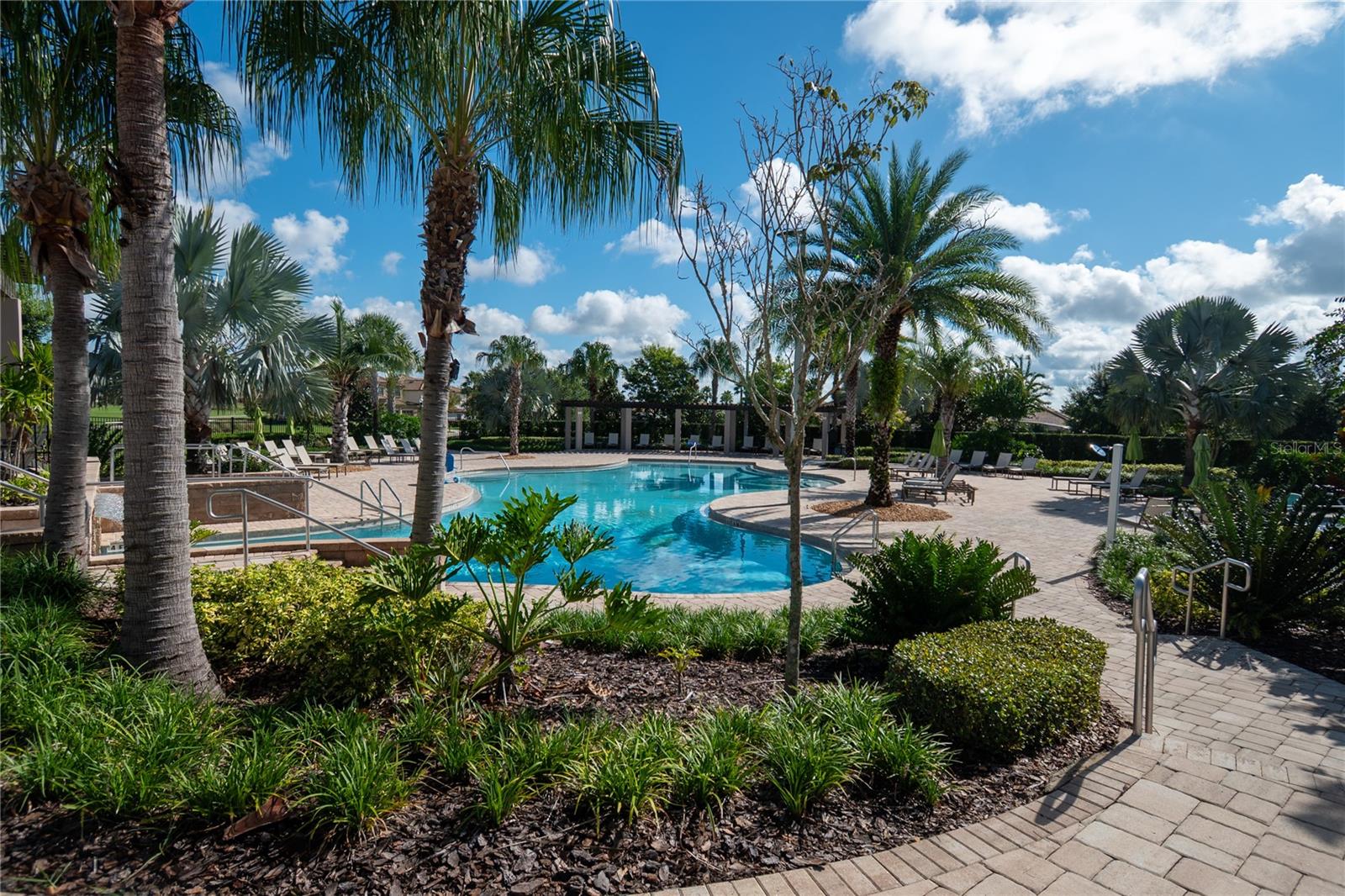 The Plaza - lower pool - 1301 GLENEAGLES LN, DAVENPORT