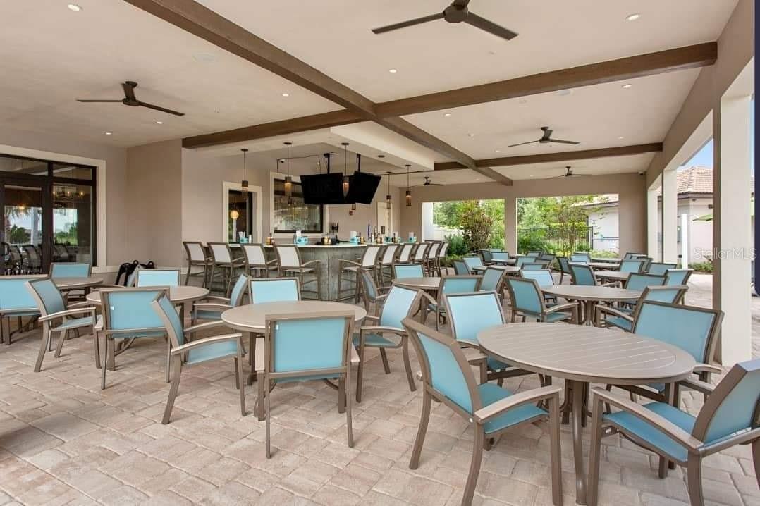 The Plaza outdoor dining and bar - 1301 GLENEAGLES LN, DAVENPORT