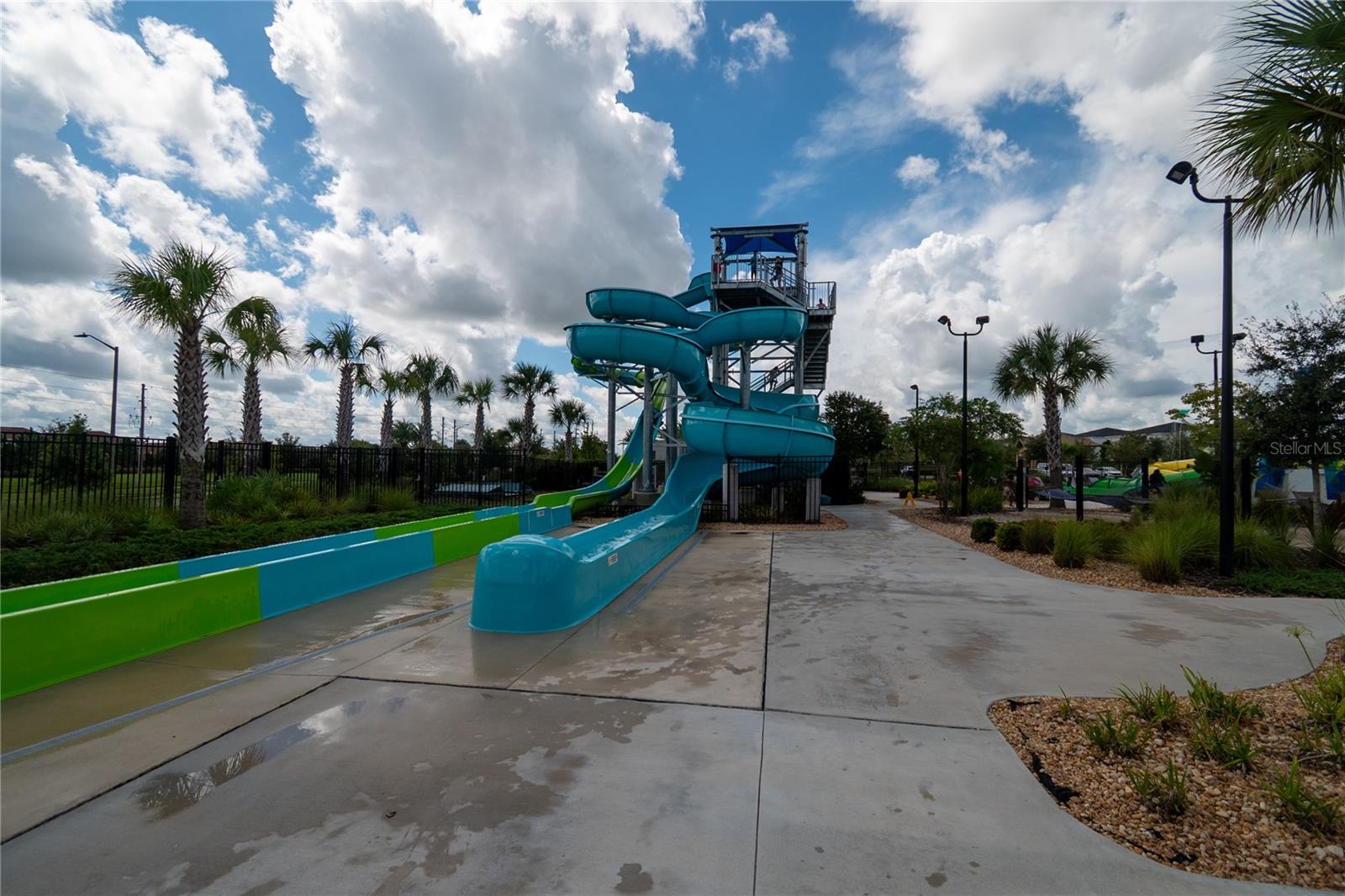 The Island water slides - 1301 GLENEAGLES LN, DAVENPORT