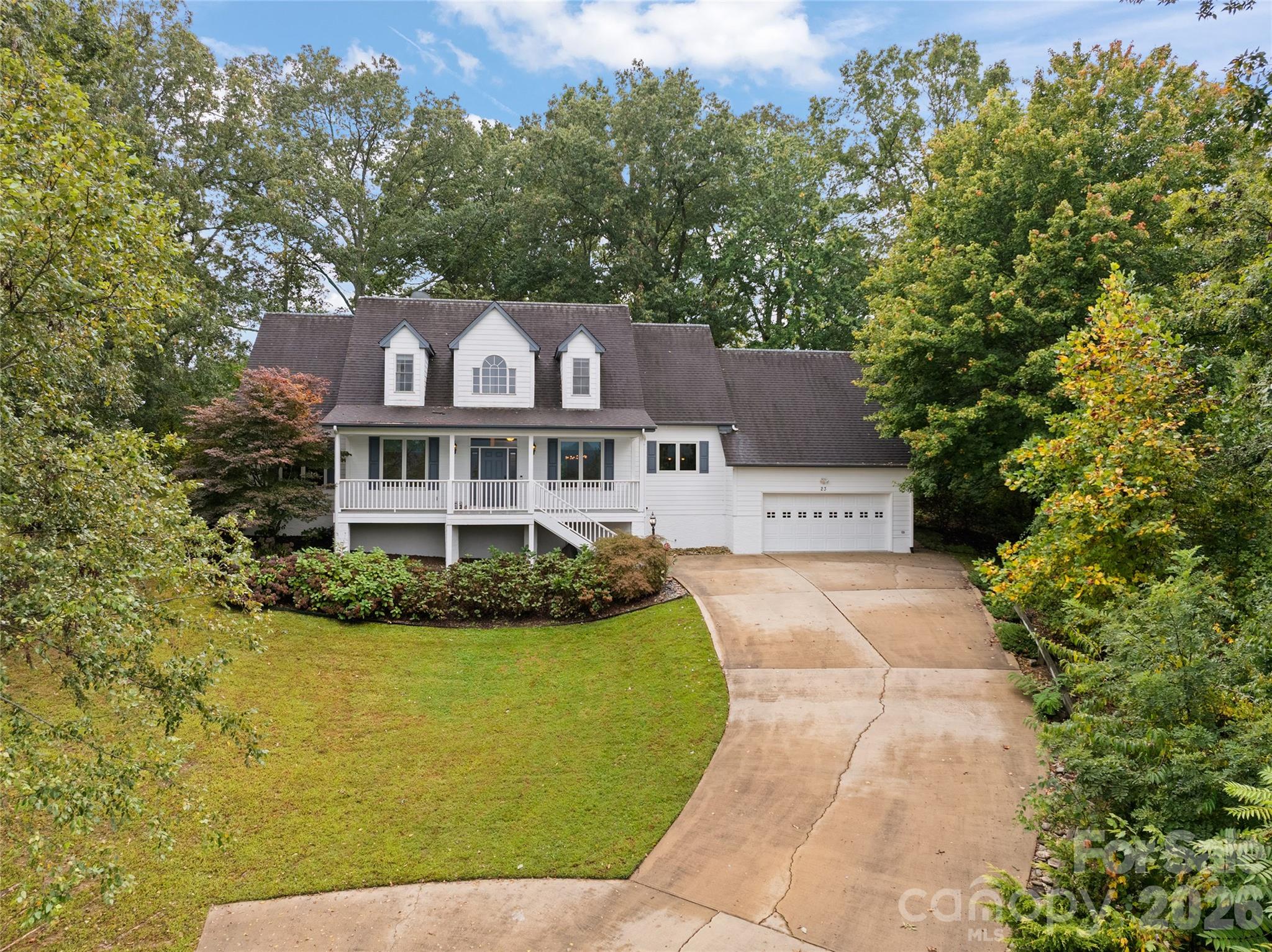 Single Family Residence at 23 Clear Vista Drive, Asheville, photo 3 of 41