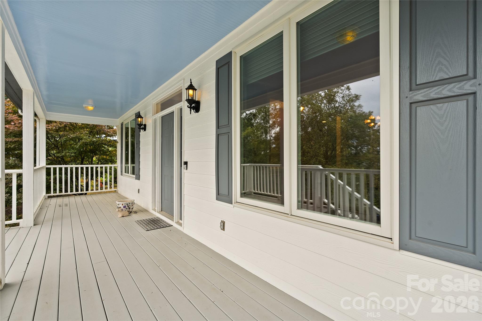 Single Family Residence at 23 Clear Vista Drive, Asheville, photo 5 of 41