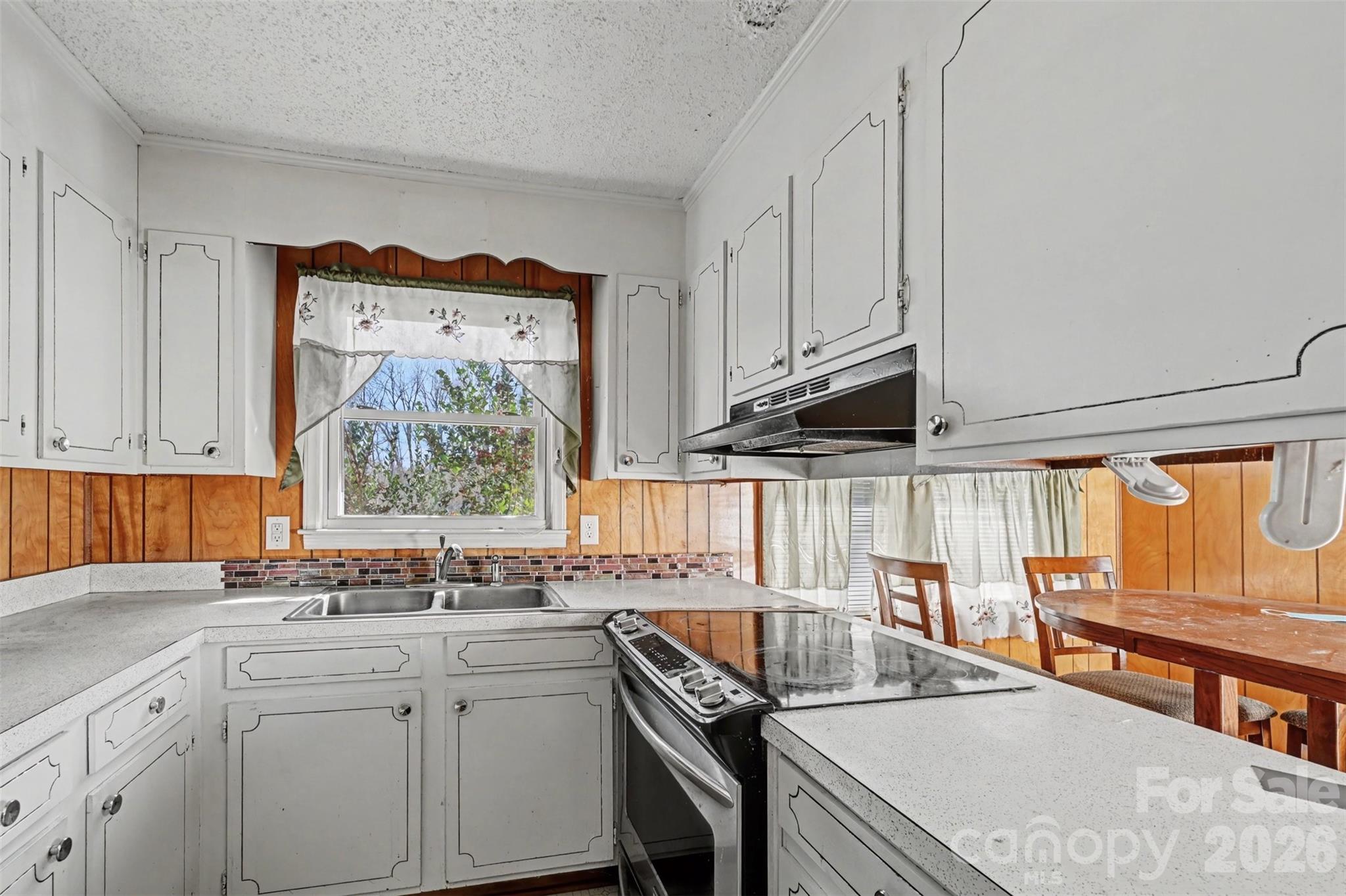 Single Family Residence at 4650 Windy Road, Concord, photo 3 of 34
