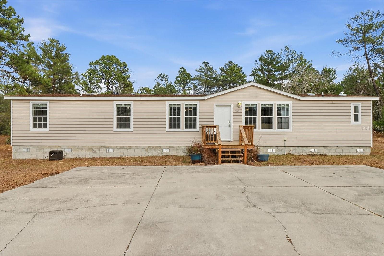 Modular Home at 7545 N DAMASCUS AVE, DUNNELLON, photo 2 of 45