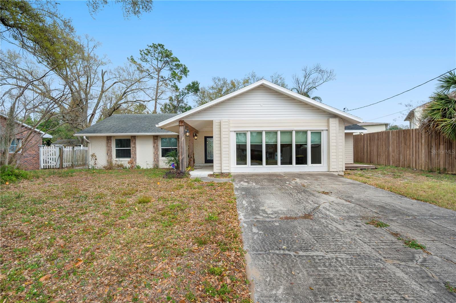 Single Family Residence at 132 ALACHUA DR, WINTER HAVEN, photo 2 of 43