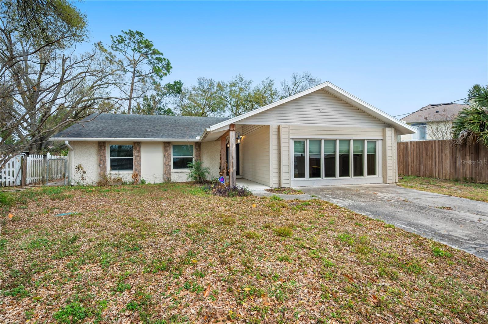 Single Family Residence at 132 ALACHUA DR, WINTER HAVEN, photo 3 of 43