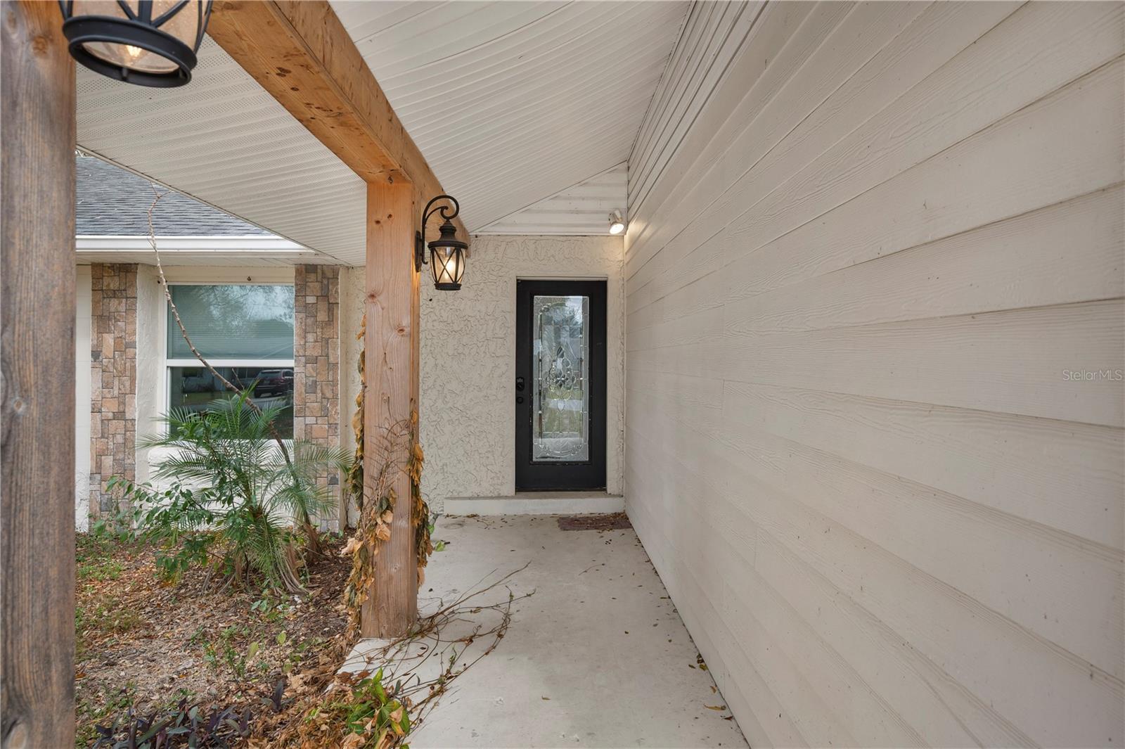Single Family Residence at 132 ALACHUA DR, WINTER HAVEN, photo 4 of 43