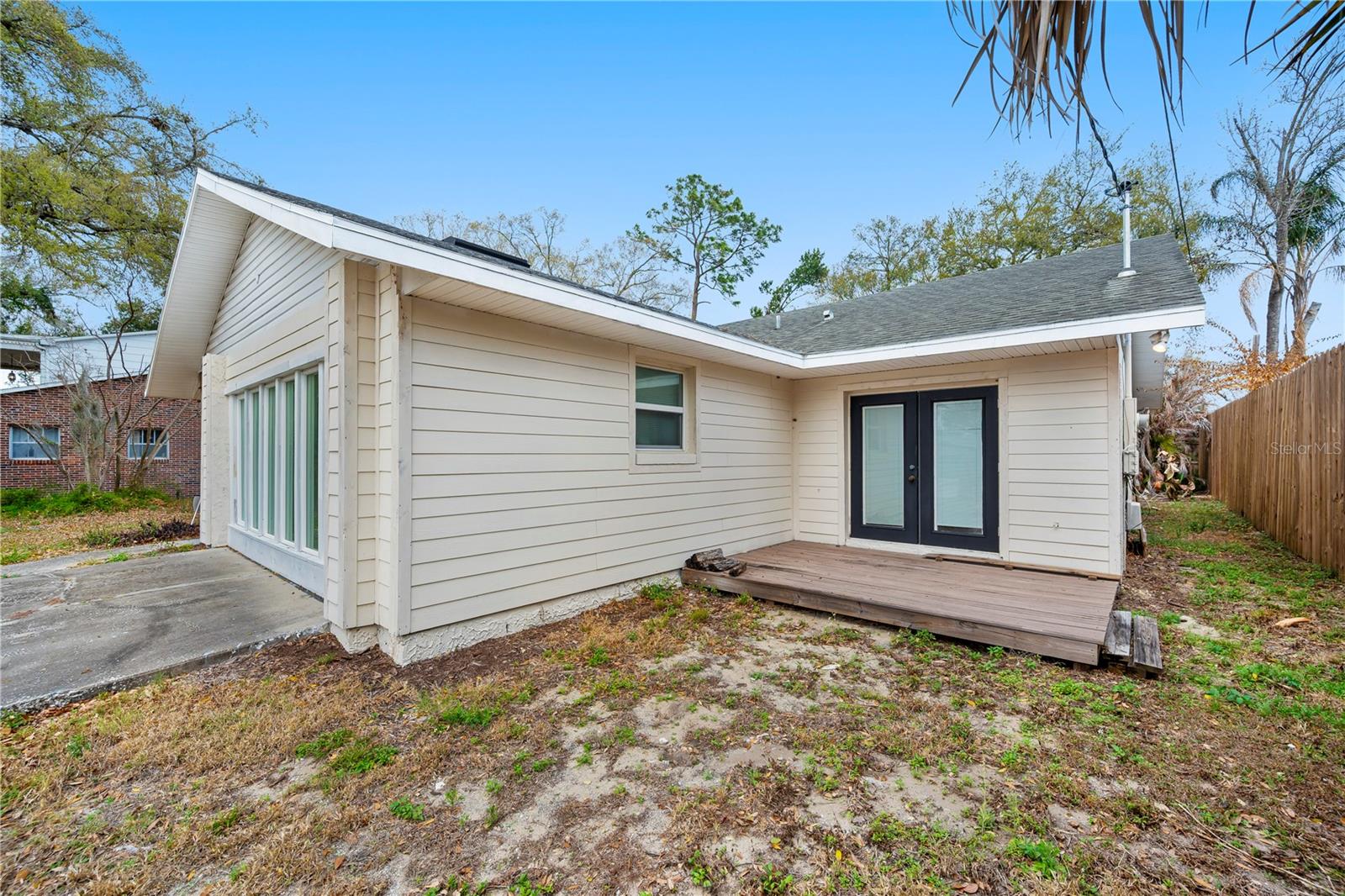 Single Family Residence at 132 ALACHUA DR, WINTER HAVEN, photo 5 of 43