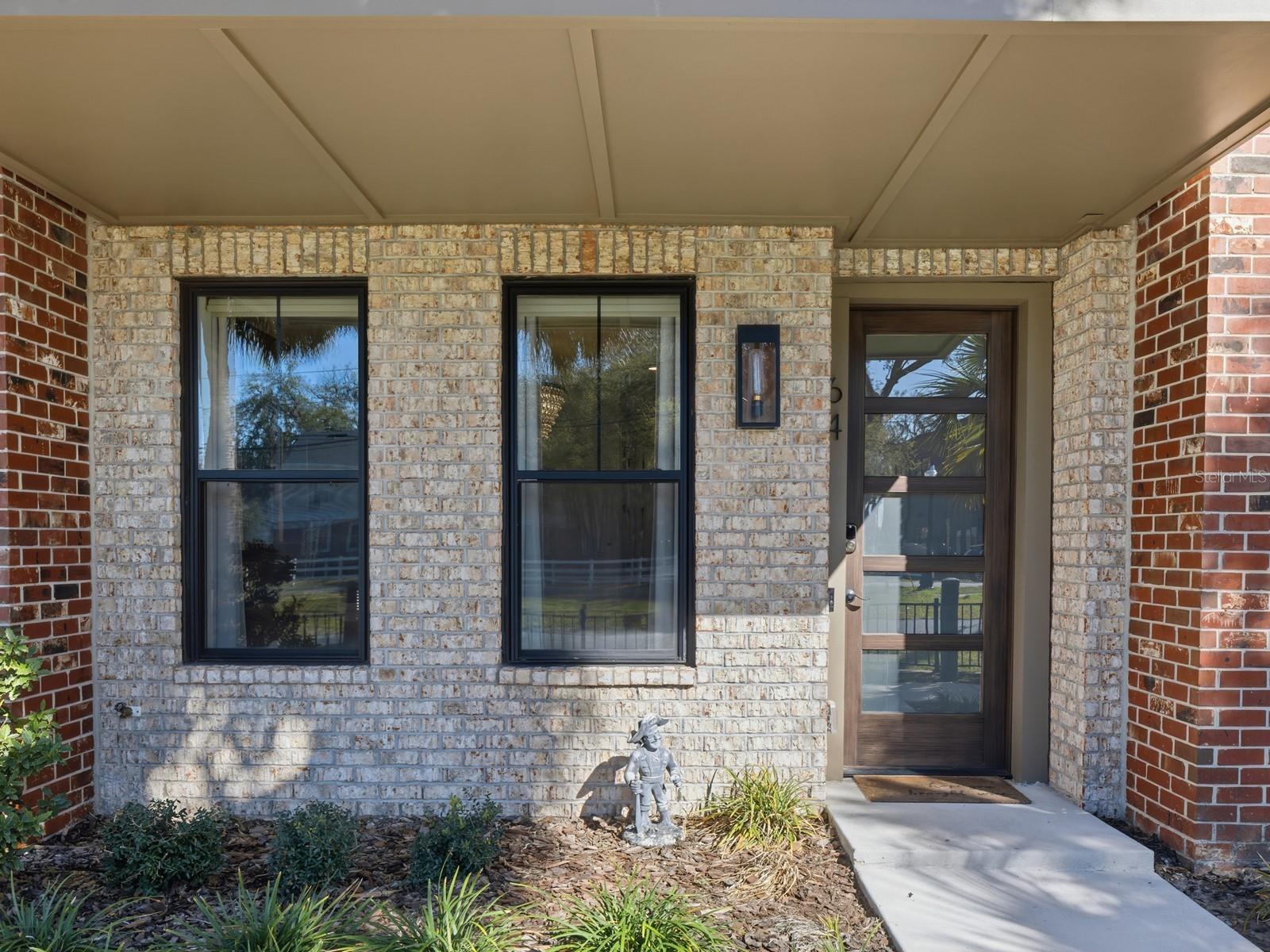 Townhouse at 64 N PARK AVE, WINTER GARDEN, photo 4 of 38