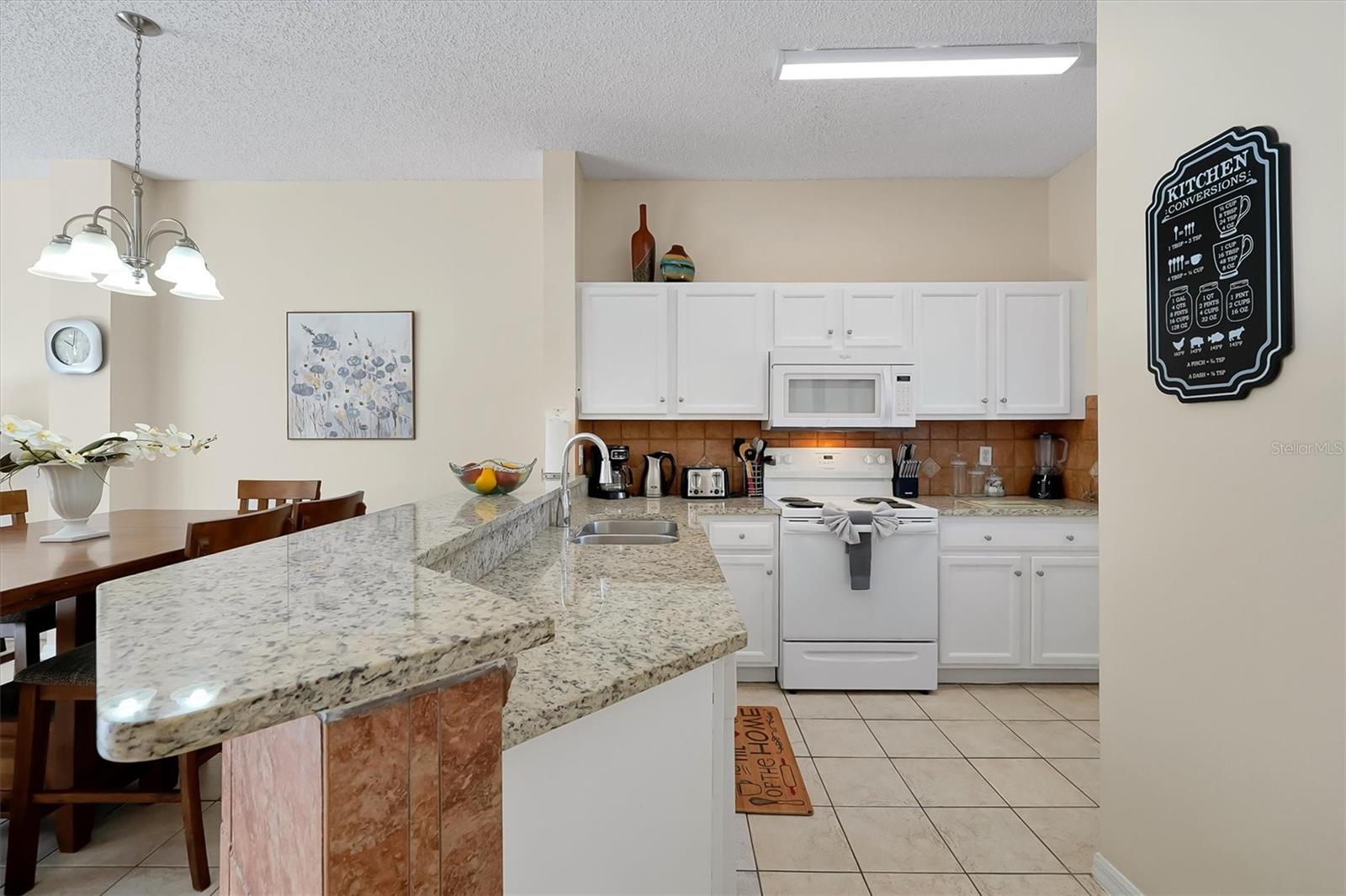 Townhouse at 2727 SUN KEY PL, KISSIMMEE, photo 7 of 54