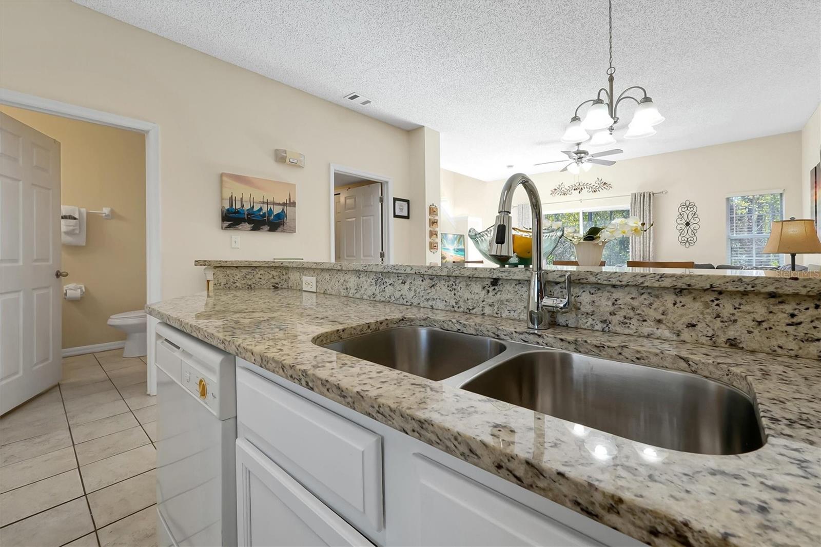 Townhouse at 2727 SUN KEY PL, KISSIMMEE, photo 9 of 54