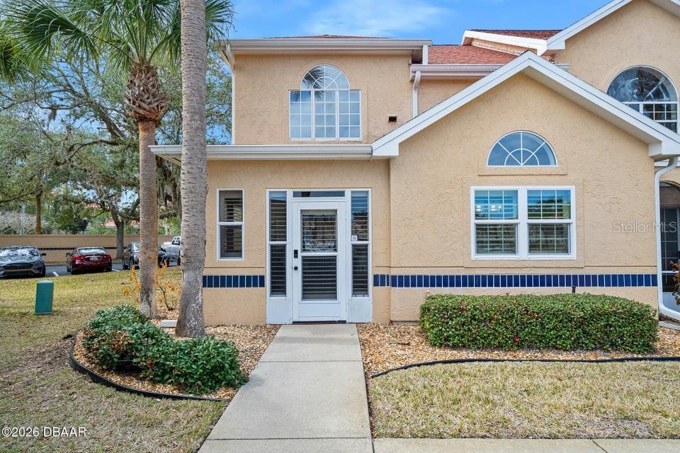 Townhouse at 25 MARINA POINT PL, PALM COAST, photo 2 of 43