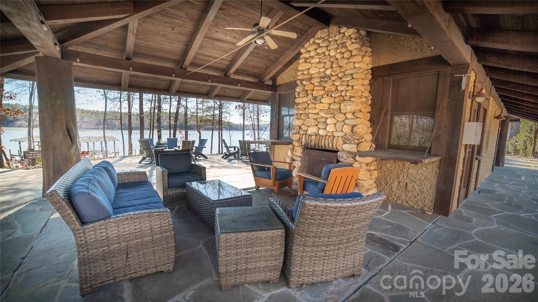 Relax by the lake - 4064 Dense Acre Trail, Nebo