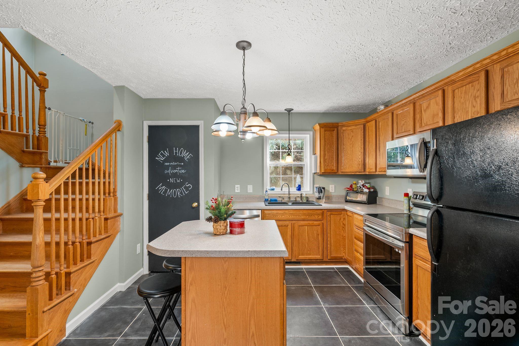 Single Family Residence at 842 Grouse Road, Clyde, photo 9 of 31