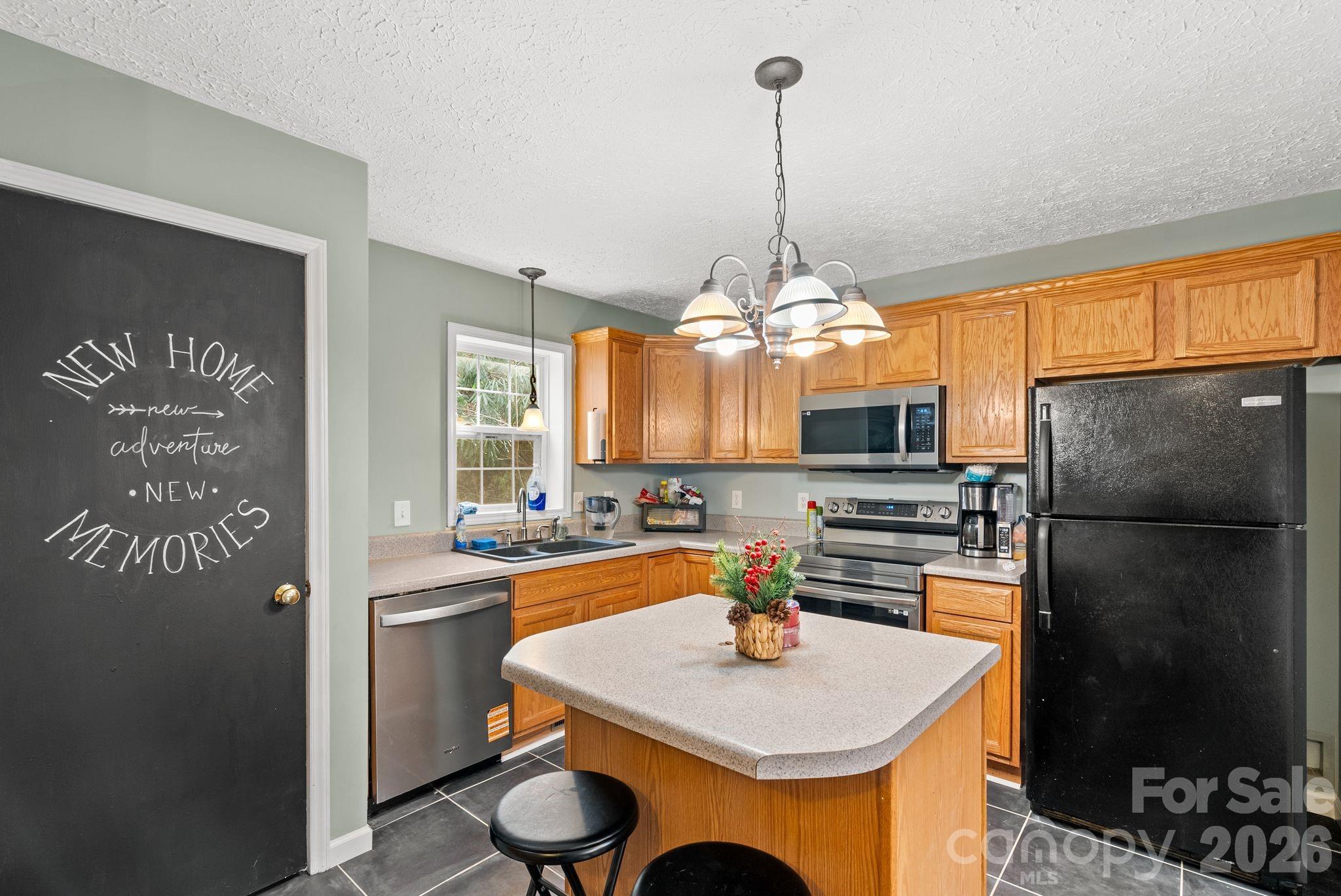 Single Family Residence at 842 Grouse Road, Clyde, photo 6 of 31