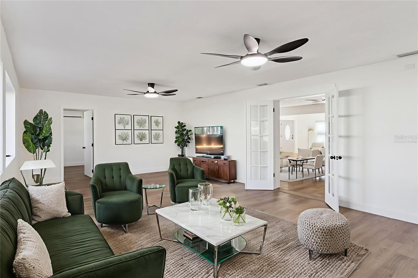 Great Room - Virtually staged - 1106 LAKE ARIANA BLVD, AUBURNDALE