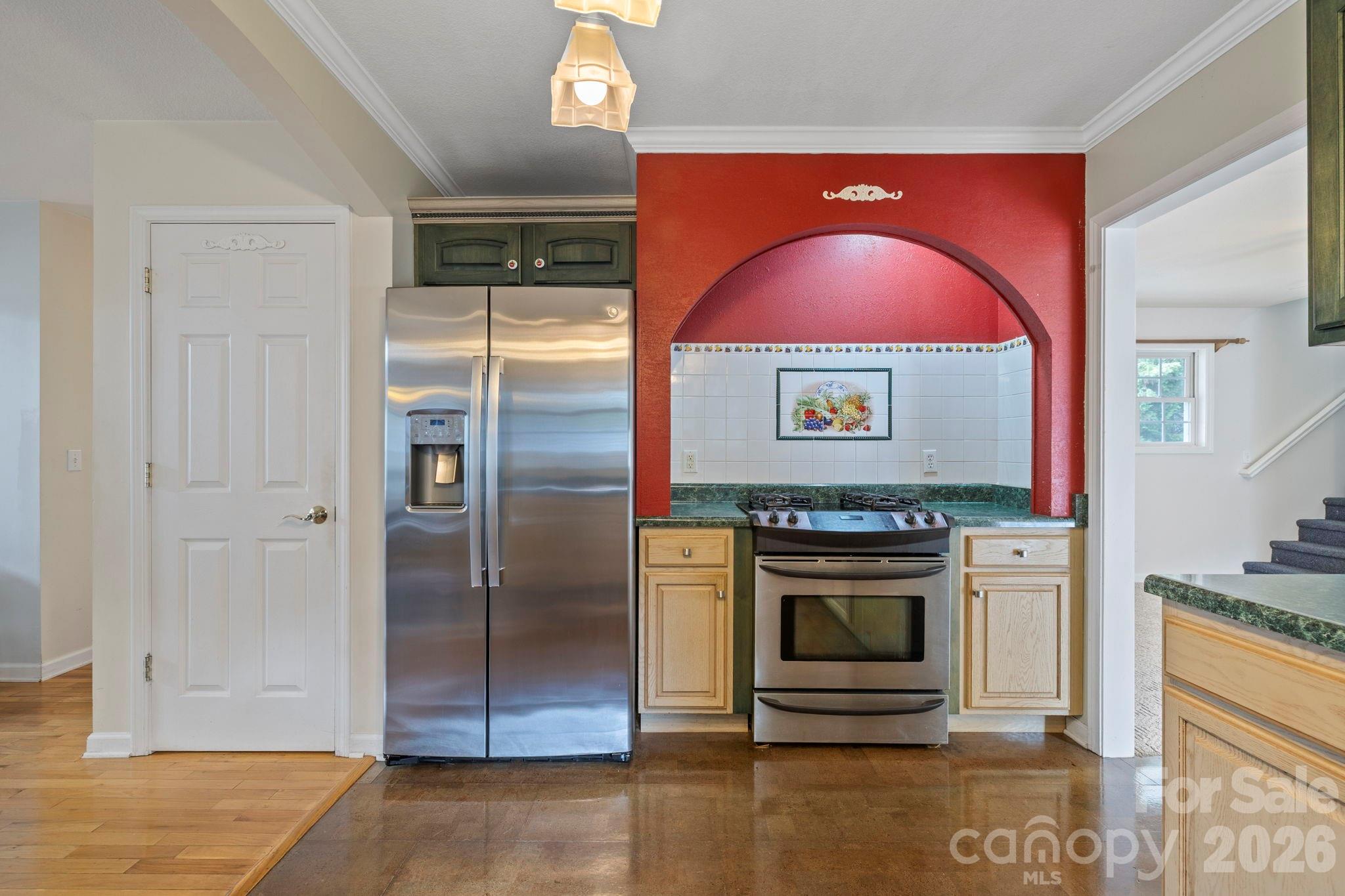 Single Family Residence at 372 Kingfisher Lane, Mills River, photo 6 of 28