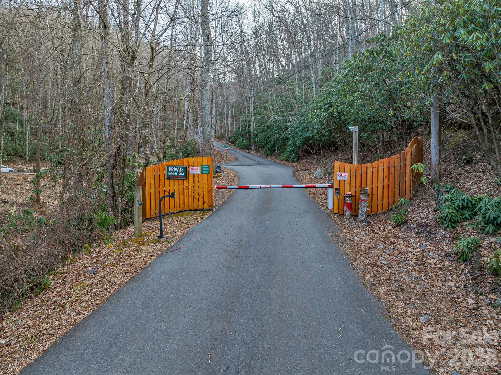 Community Gate - 119 Wildflower Cove Drive, Swannanoa