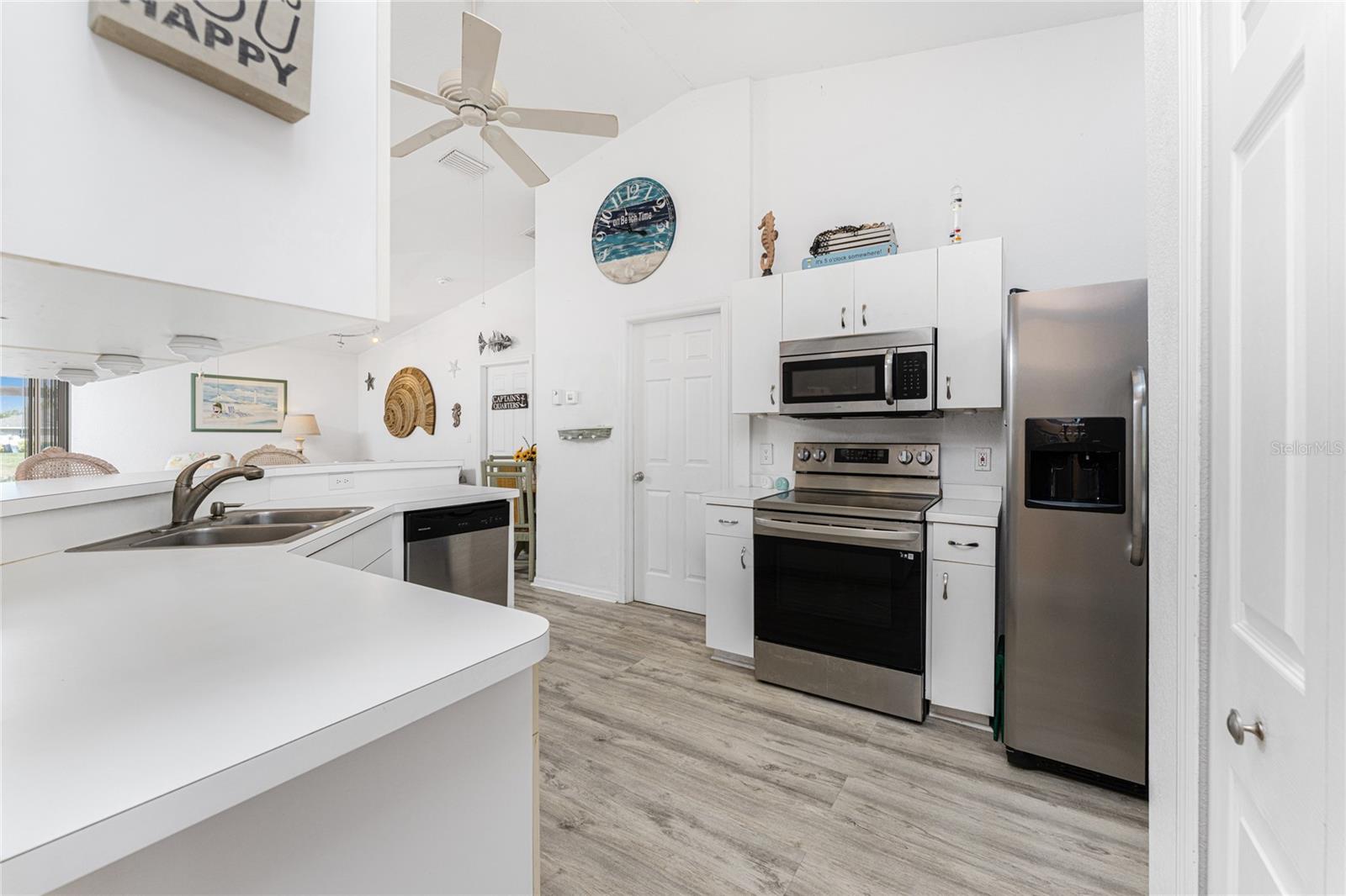 Single Family Residence at 9300 MIAMI CIR, PORT CHARLOTTE, photo 17 of 71