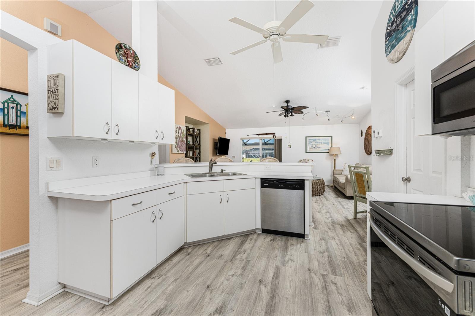 Single Family Residence at 9300 MIAMI CIR, PORT CHARLOTTE, photo 18 of 71