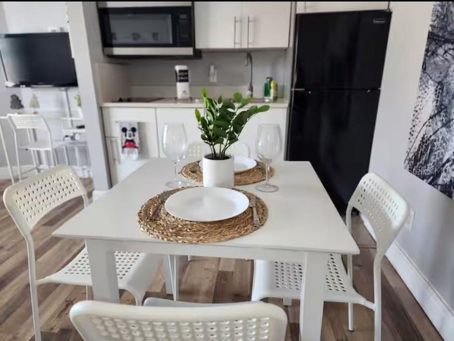 Condo - Hotel at 3100 PARKWAY BLVD #421, KISSIMMEE, photo 7 of 12