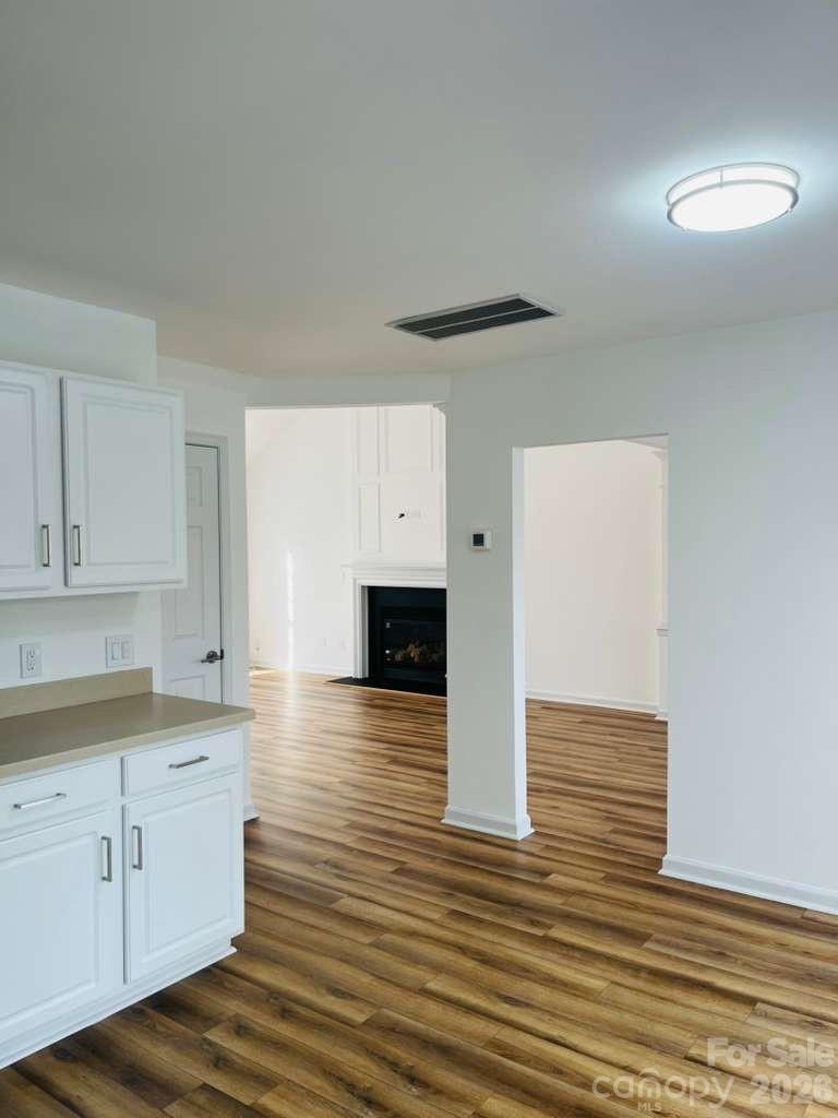 Single Family Residence at 9341 Stawell Drive, Huntersville, photo 4 of 27