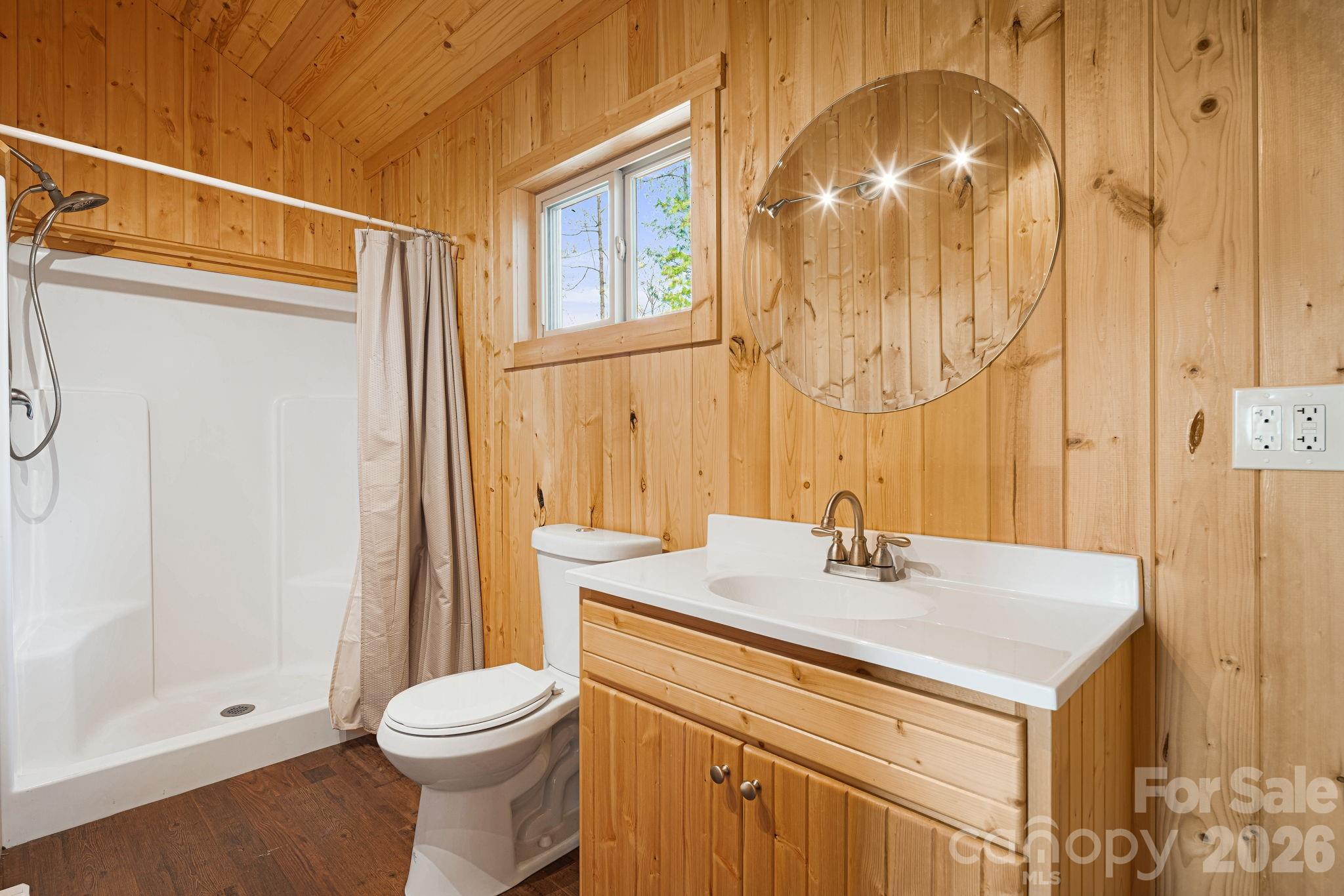 Step in Shower - 120 Wilderness Drive, Weaverville