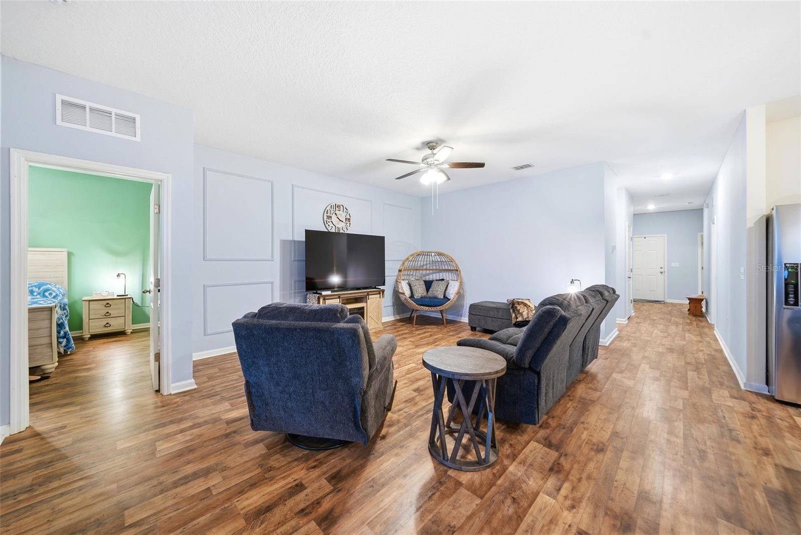 Family Room - 1151 LYCASTE DR, DAVENPORT