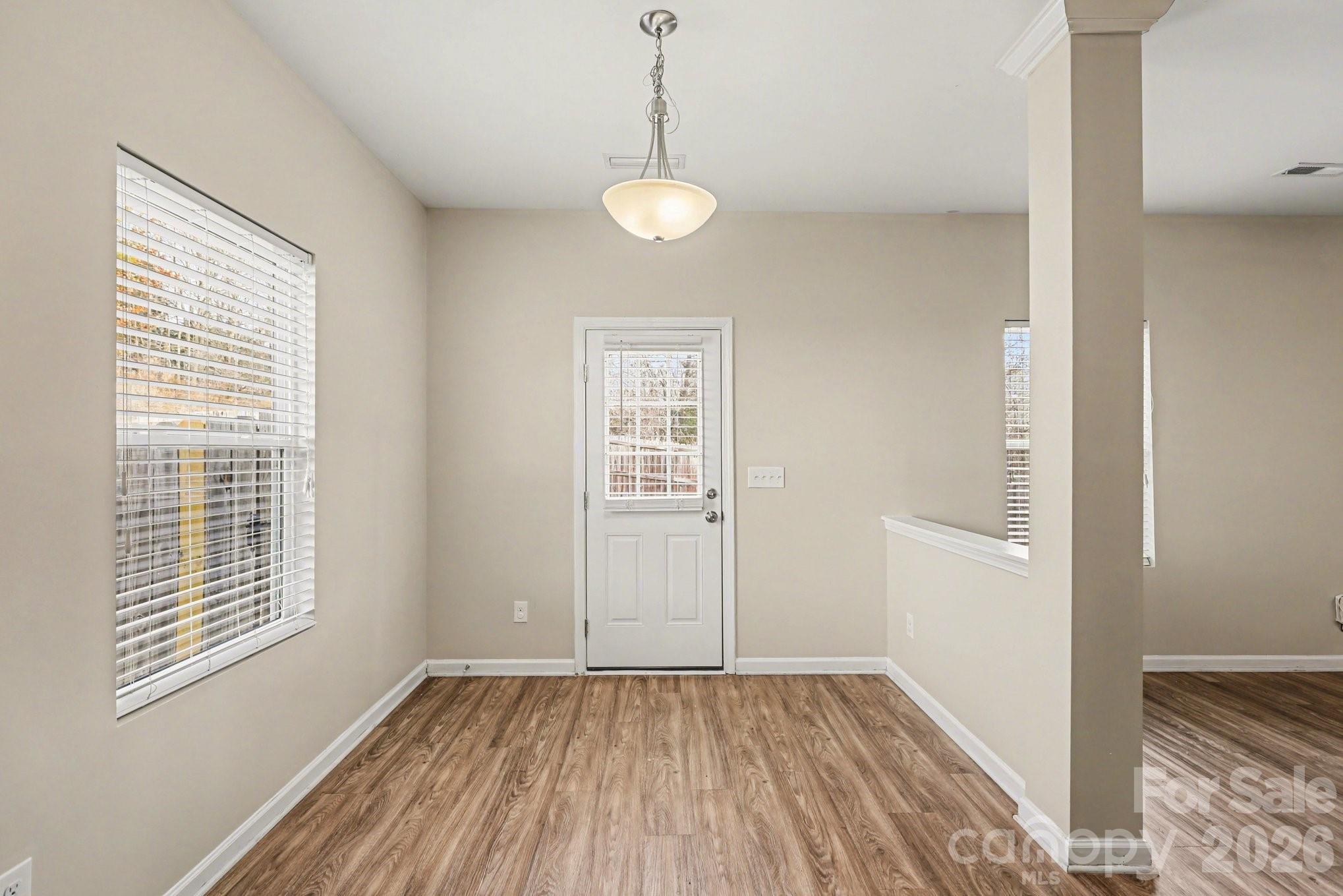 Single Family Residence at 1039 Manston Place SW, Concord, photo 7 of 26