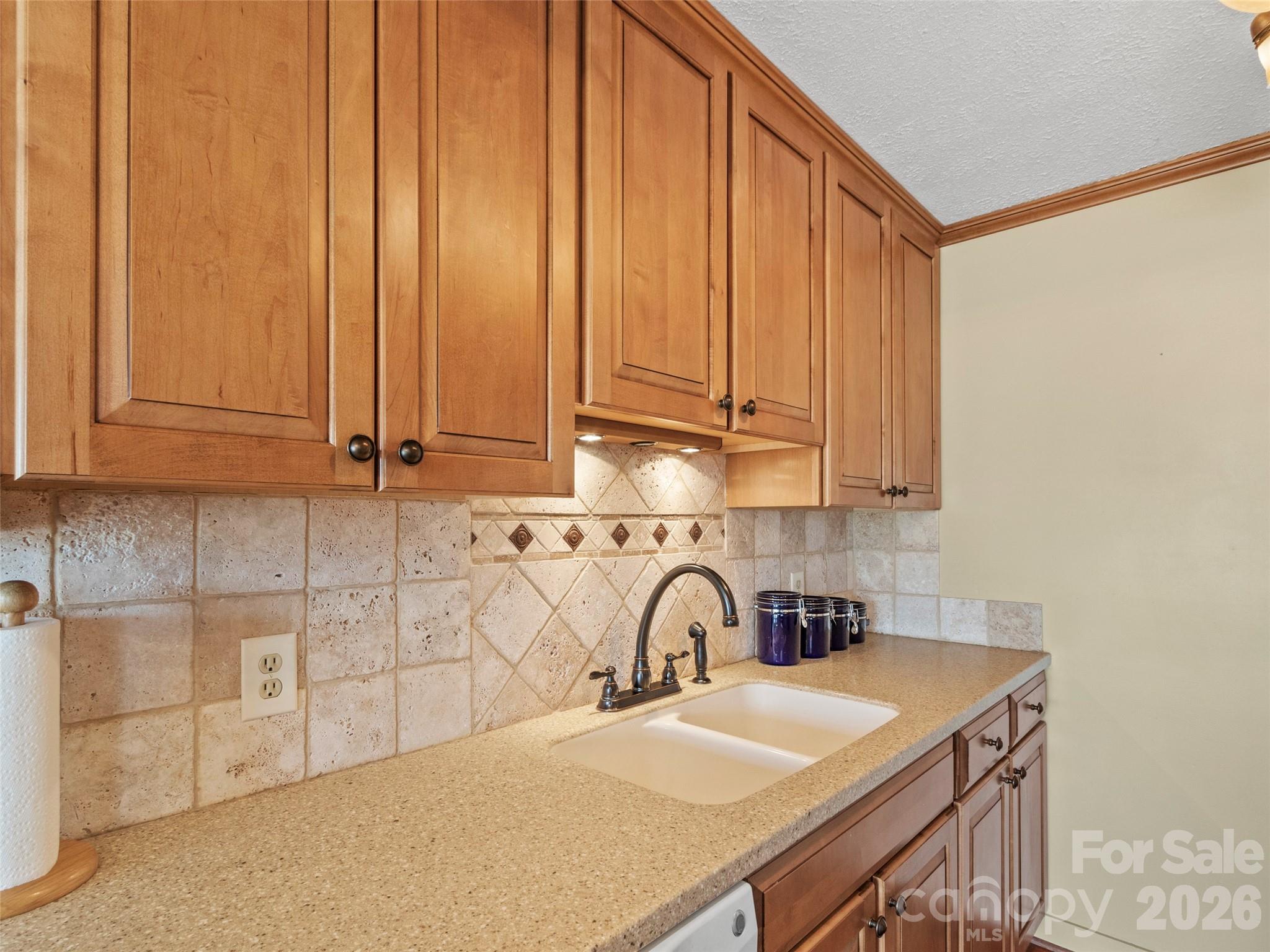 Townhouse at 125 Townhouse Drive, Burnsville, photo 12 of 44