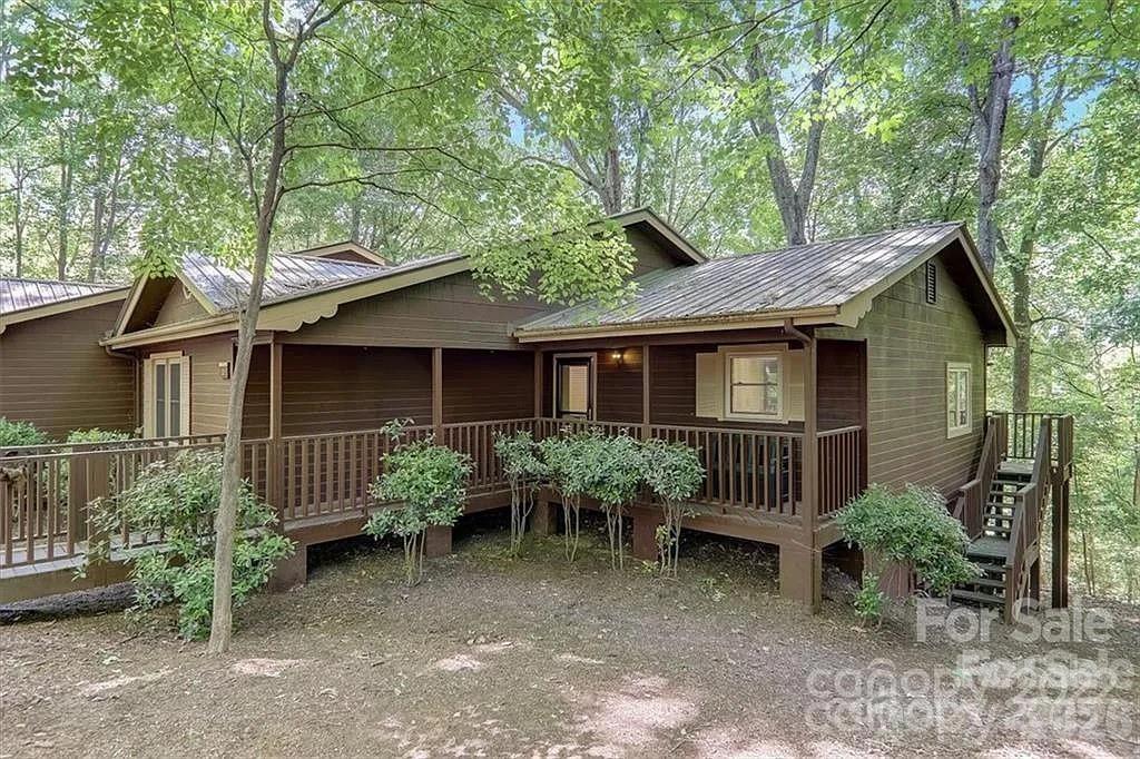 Townhouse at 385 Whitney Boulevard, Lake Lure, photo 2 of 30