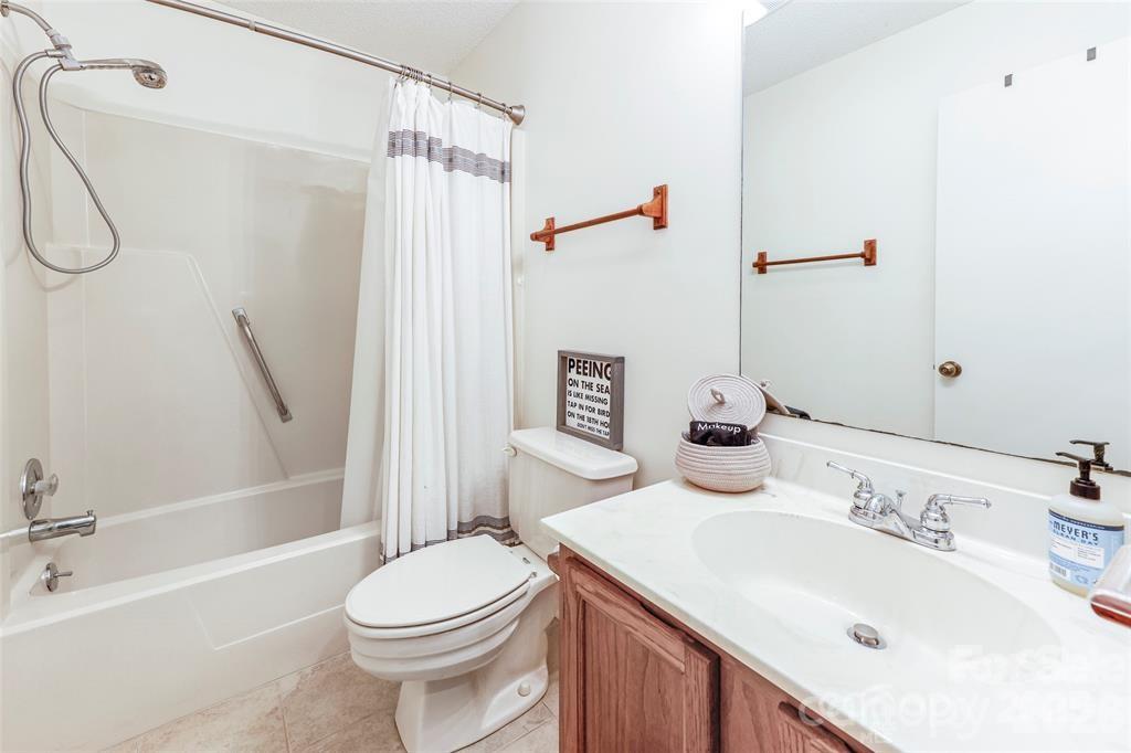 Townhouse at 385 Whitney Boulevard, Lake Lure, photo 25 of 30