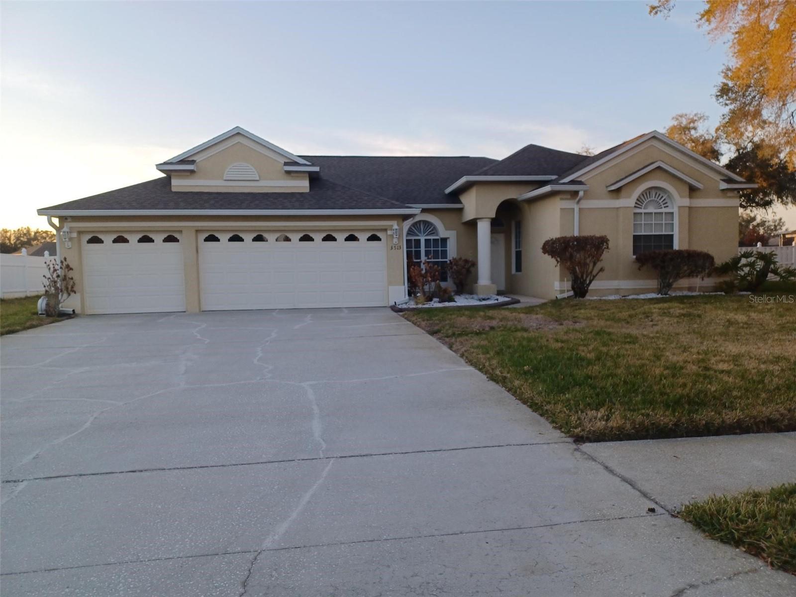 3513 BEAU CHENE DR