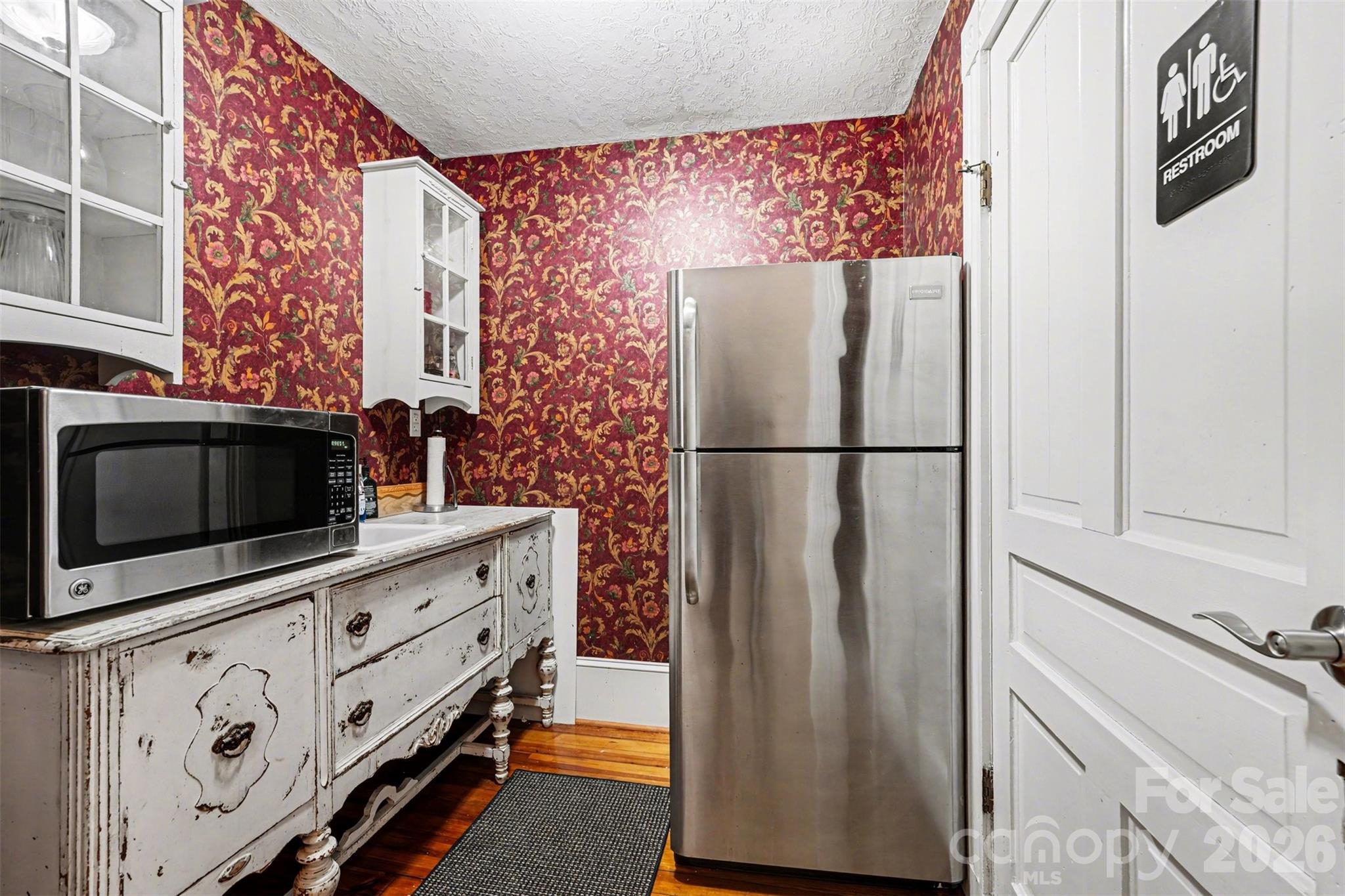 Second floor - 188 N Main Street, Mooresville