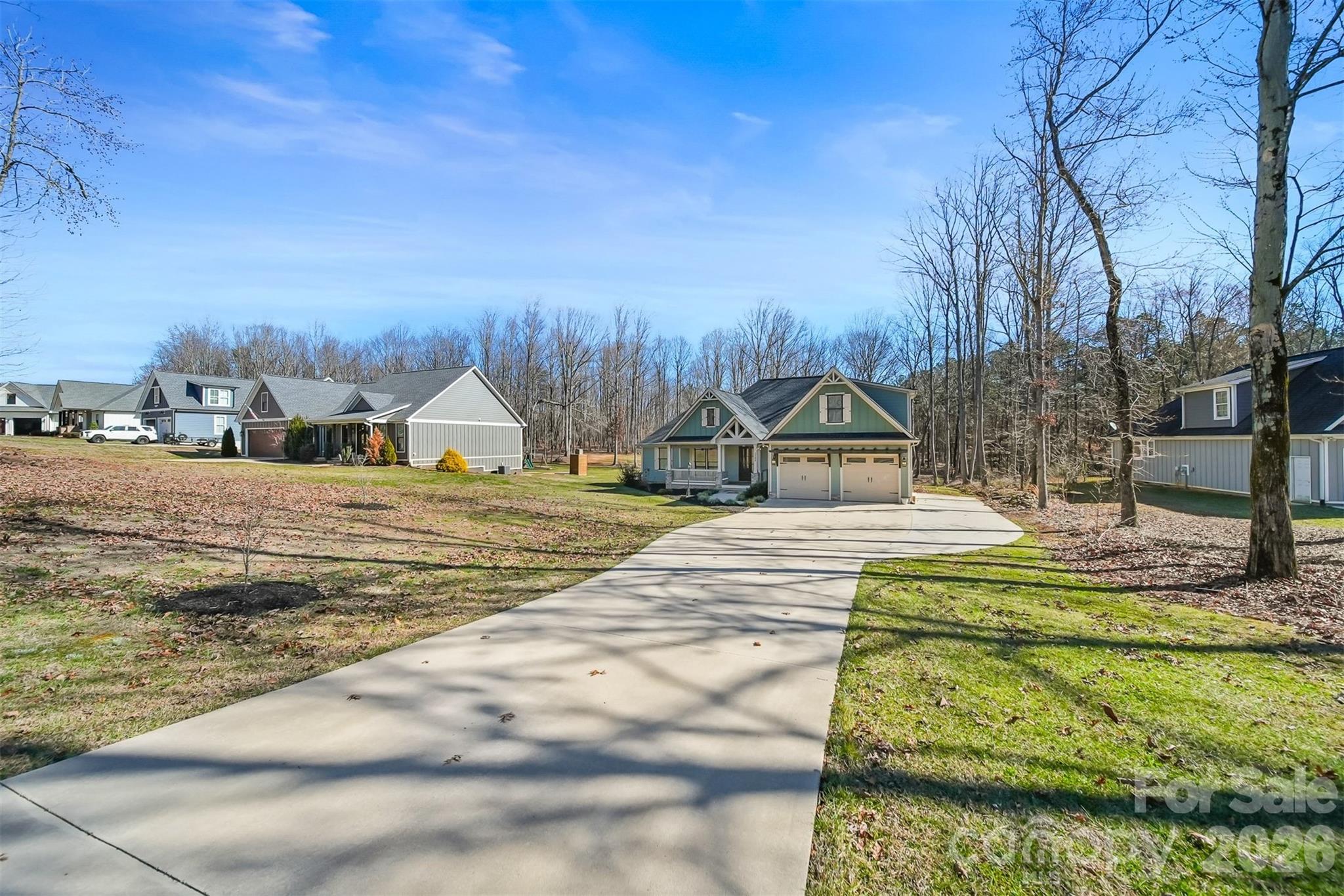 Set nicely back away from the road - 2586 Lee Lawing Road, Lincolnton