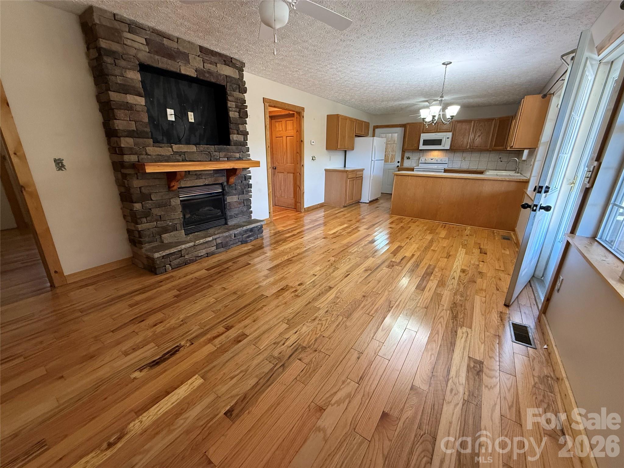 Single Family Residence at 215 Pinellas Lane, Waynesville, photo 7 of 37