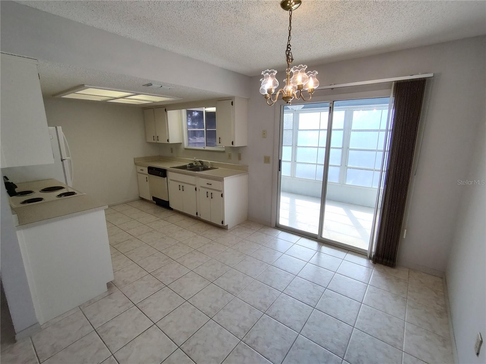 Single Family Residence at 8690 SW 108TH PL, OCALA, photo 5 of 19