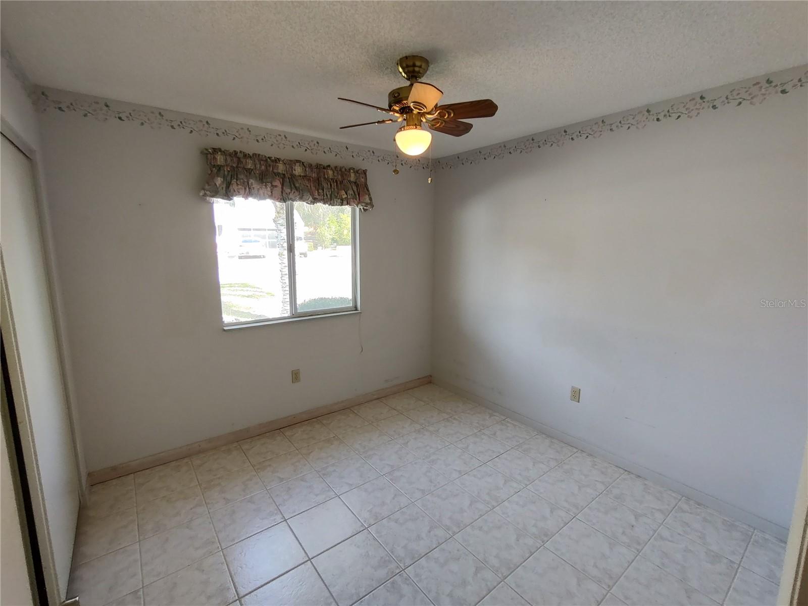 Single Family Residence at 8690 SW 108TH PL, OCALA, photo 8 of 19