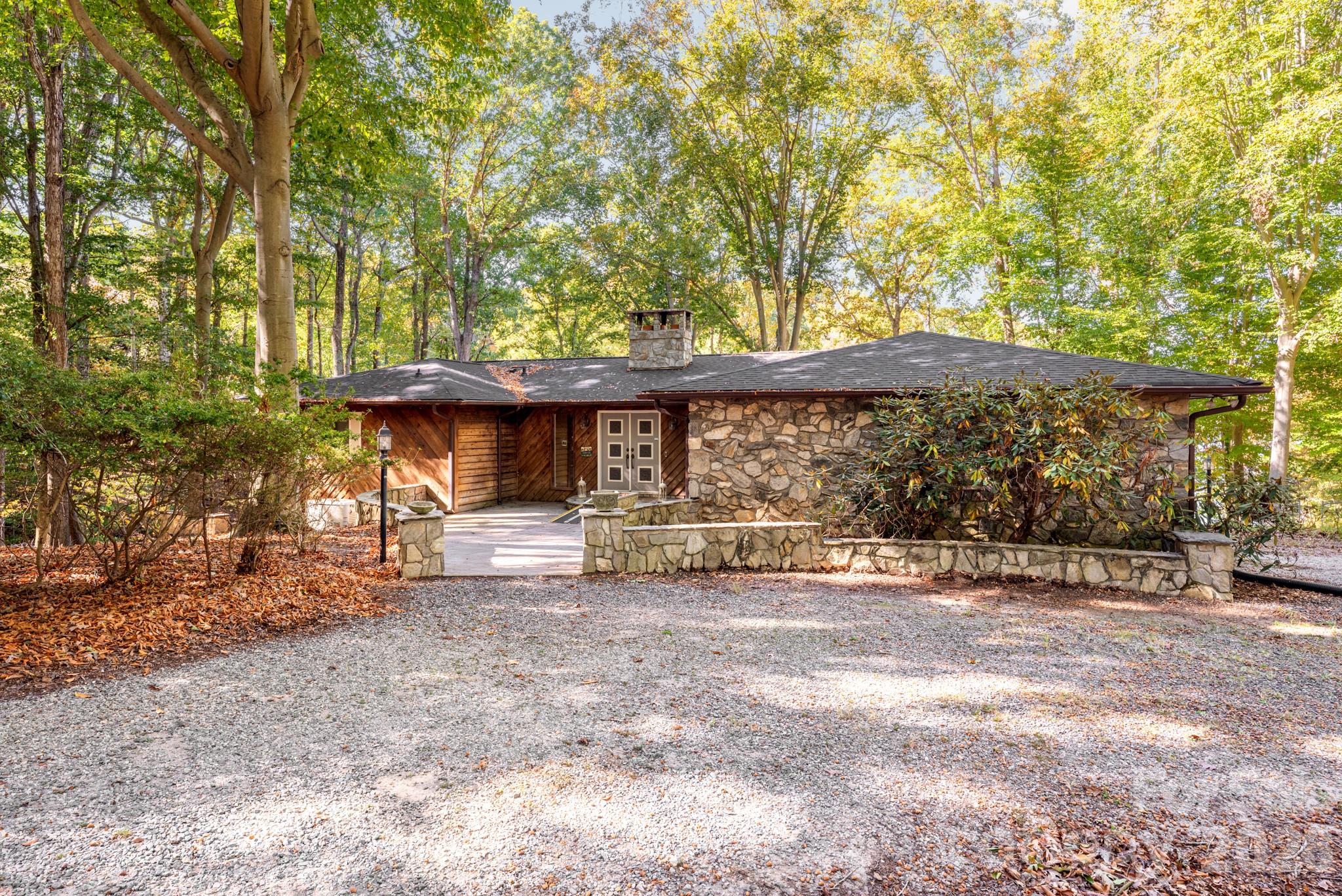 Front entrance from circle drive - 151 Bridlewood Drive, Mooresville