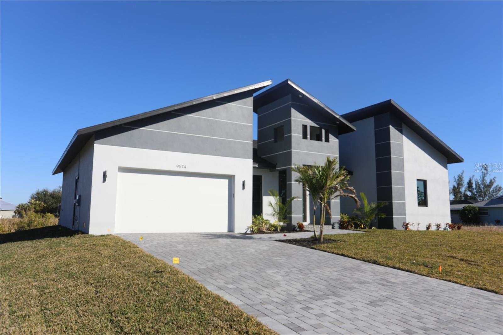 Single Family Residence at 9574 SALT LAKE ST, PORT CHARLOTTE, photo 4 of 58