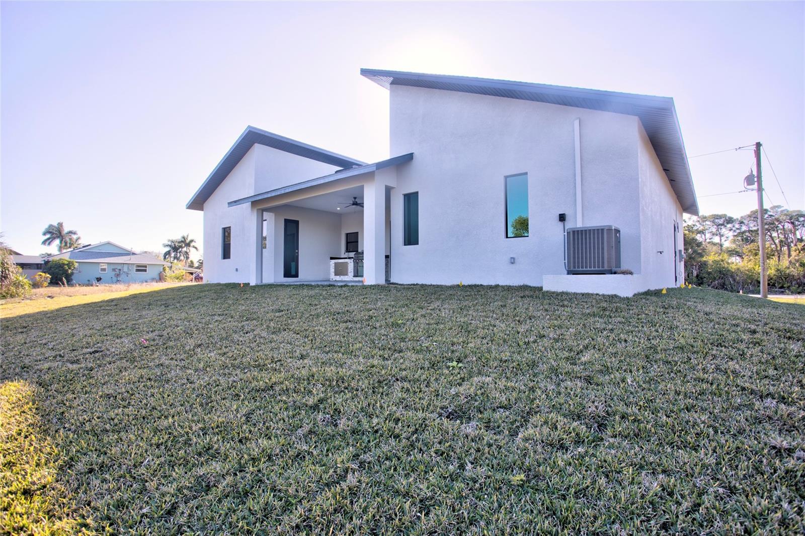 Single Family Residence at 9574 SALT LAKE ST, PORT CHARLOTTE, photo 8 of 58