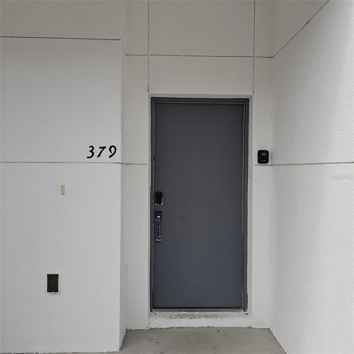 Townhouse at 379 FAMAGUSTA DR, DAVENPORT, photo 5 of 42