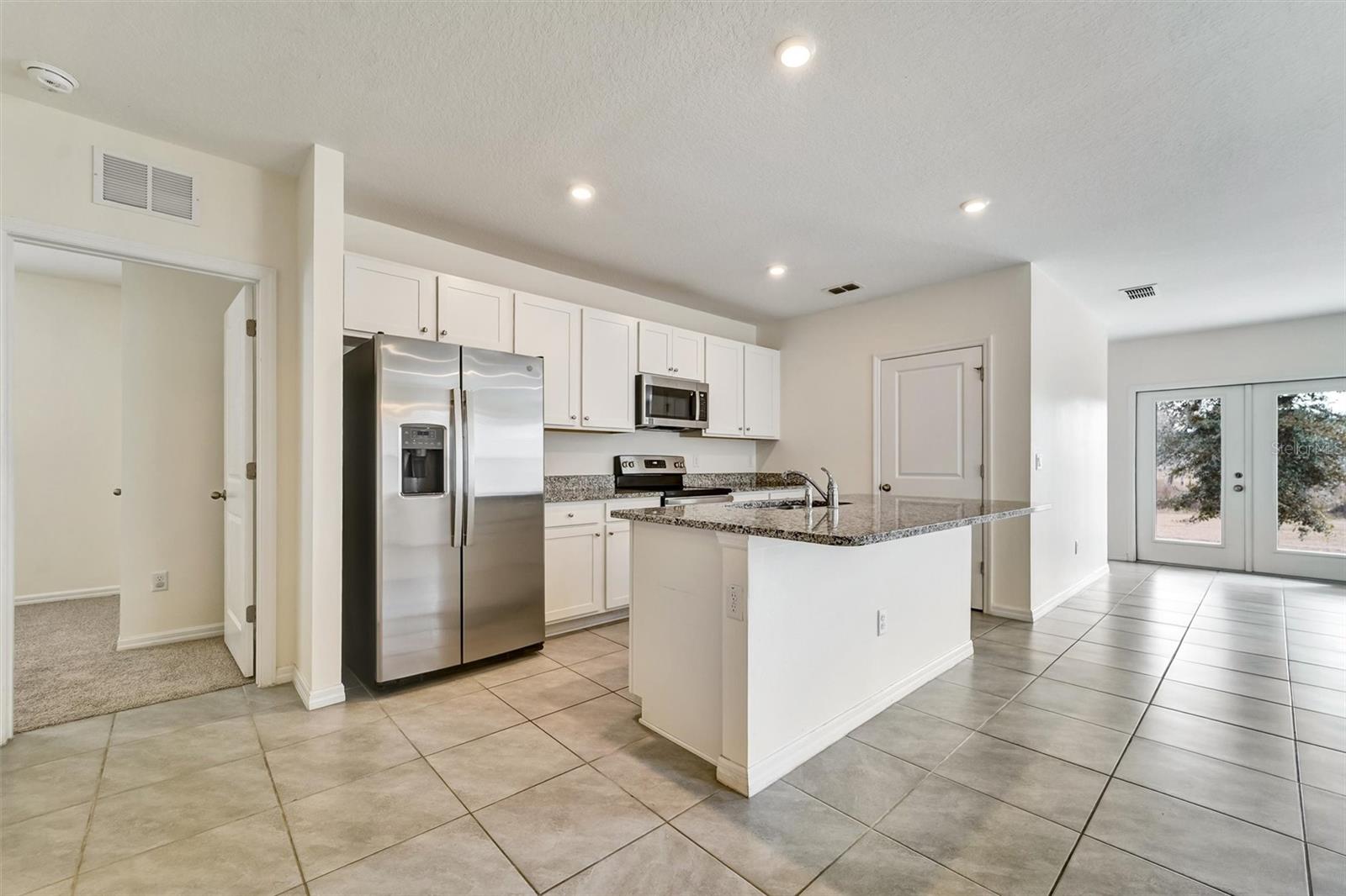 Single Family Residence at 6978 FABEN LN, ZEPHYRHILLS, photo 4 of 18