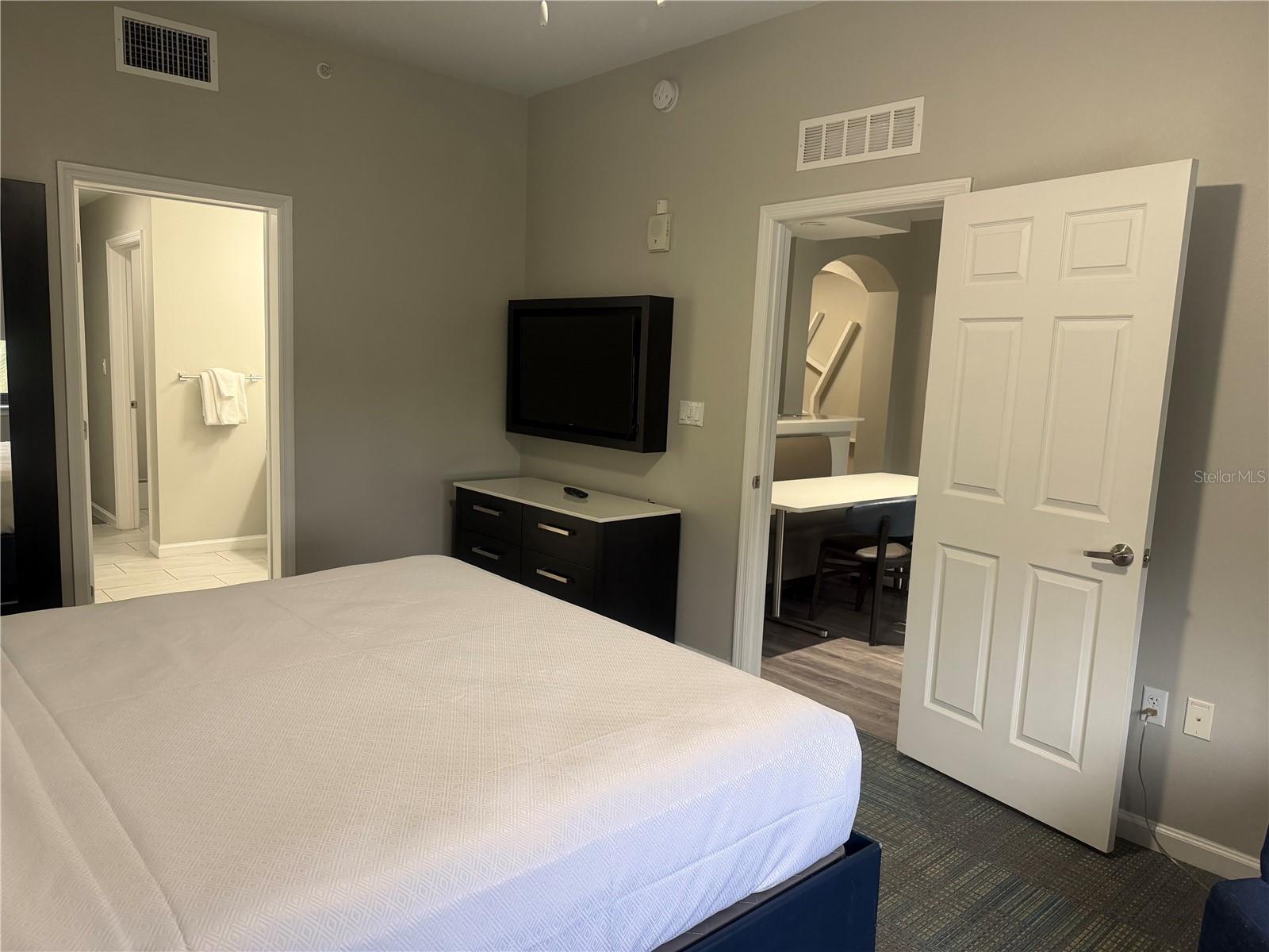 Condo - Hotel at 14501 GROVE RESORT AVE #1443, WINTER GARDEN, photo 10 of 31